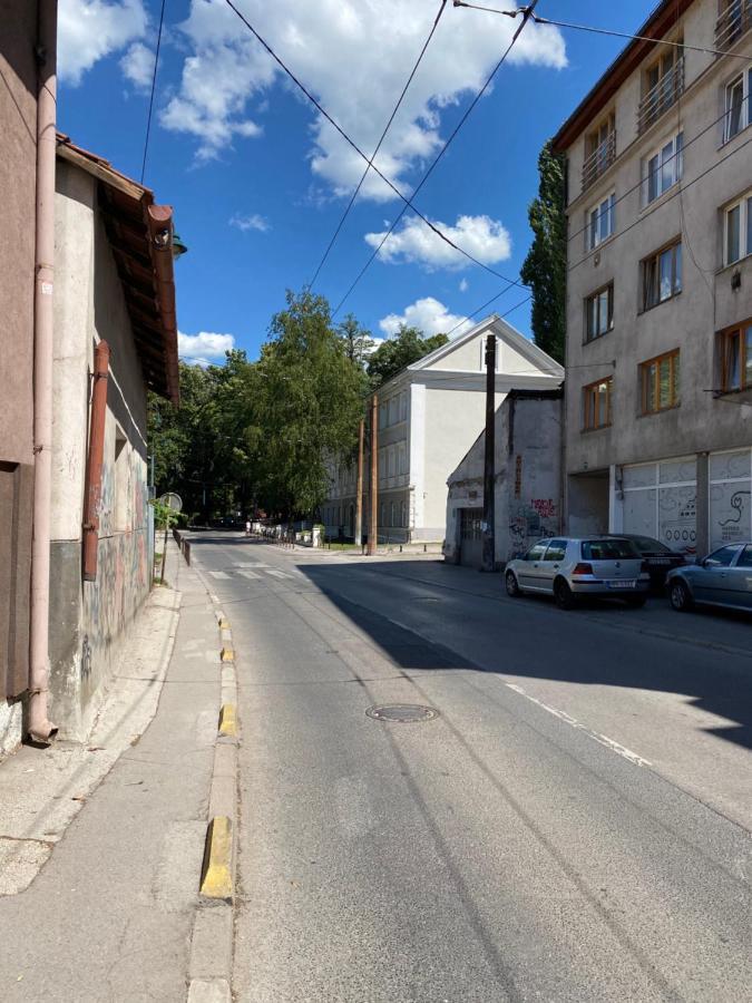 West Studio Apartment Sarajevo Ngoại thất bức ảnh
